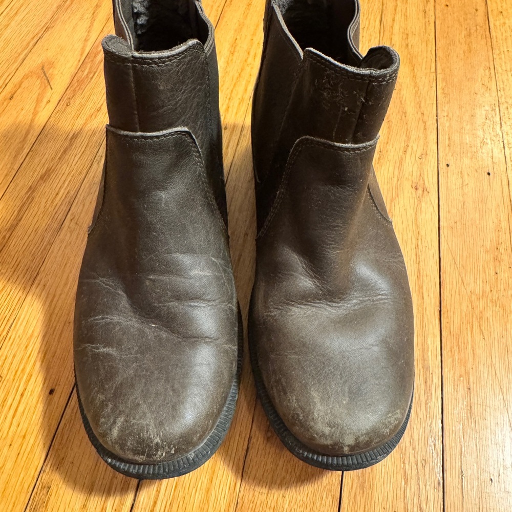 UGG Women’s Dark Brown Leather Boots
